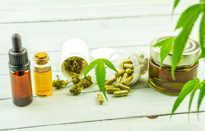 Huile CBD sous différentes formes