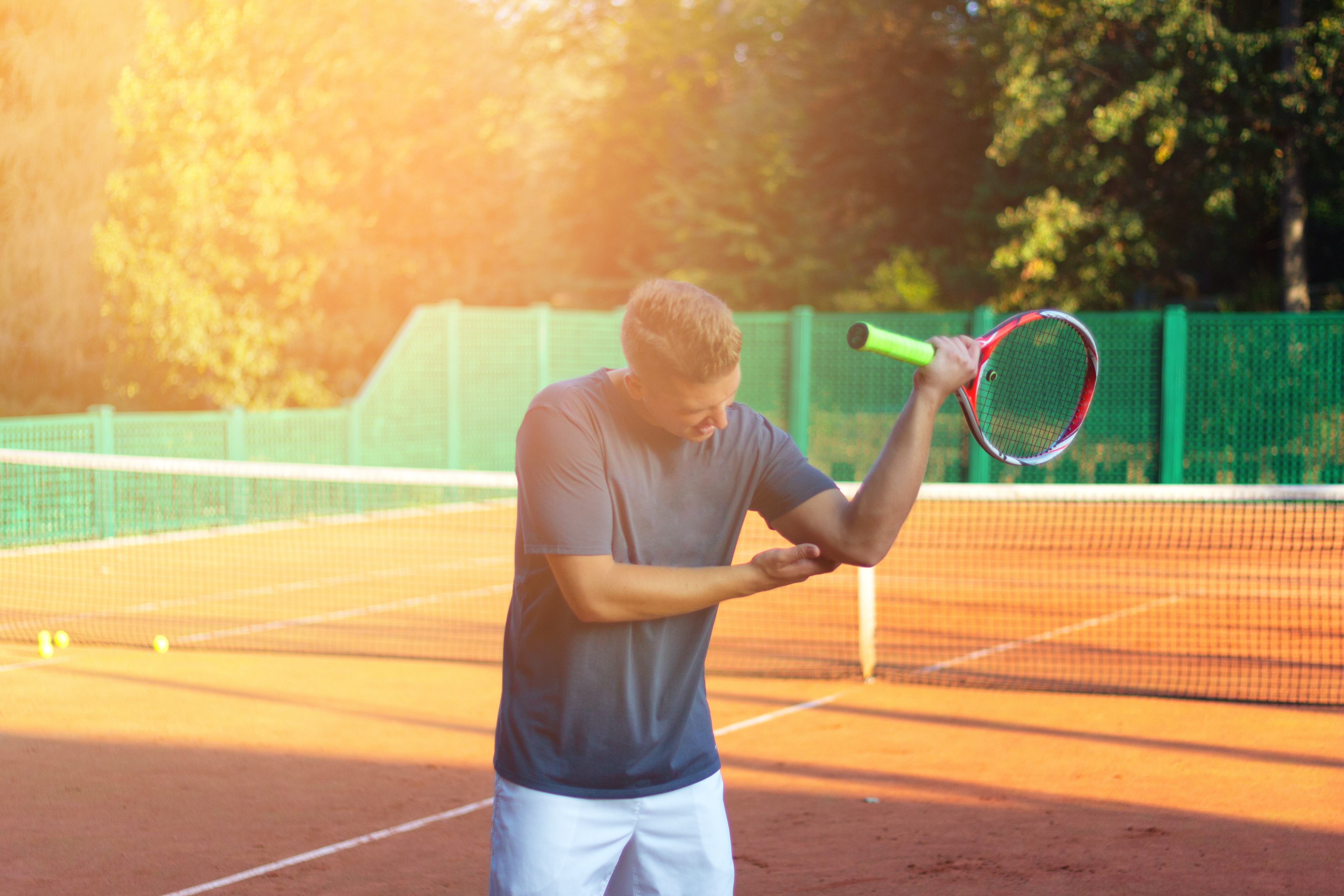 Tennis man douleurs CBD